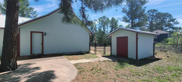 $1,950 | 144 Koolua Drive, Bastrop, TX 78602