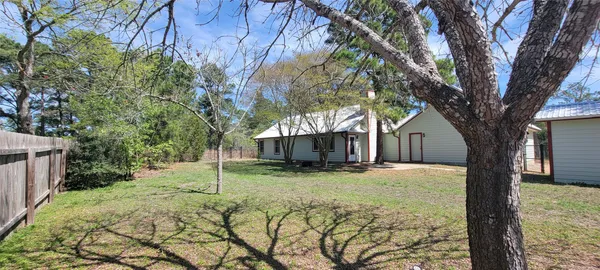$1,950 | 144 Koolua Drive, Bastrop, TX 78602