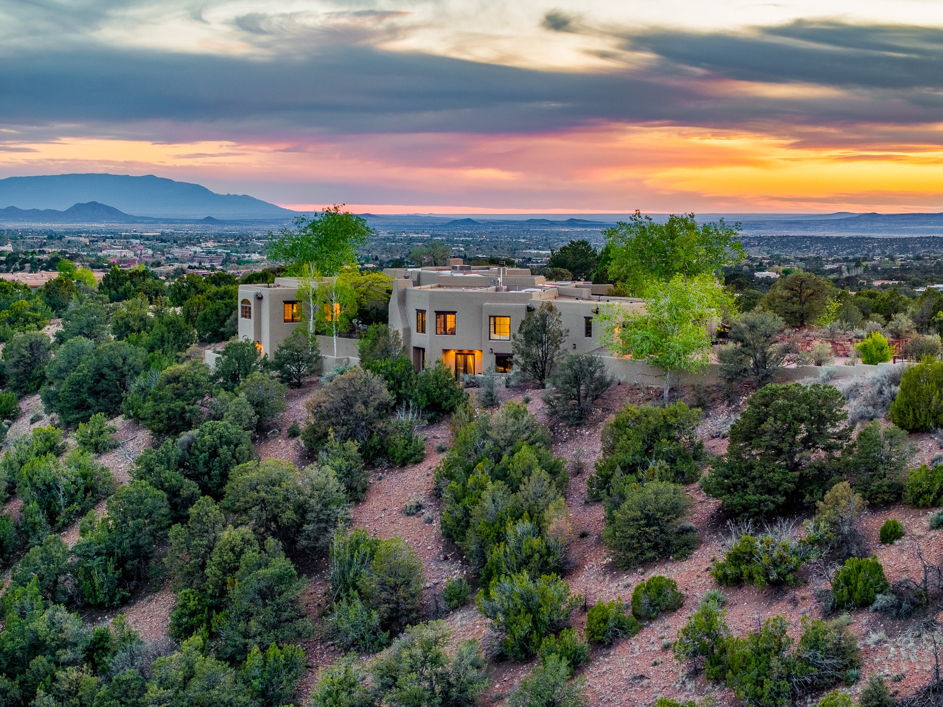 148 Barranca Road Santa Fe, NM 87501 - Photo 3 of 86