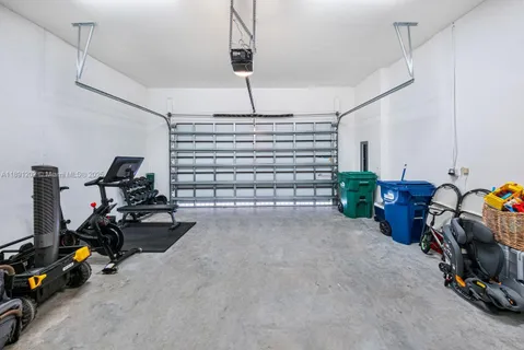 $1,079,000 | 8120 Northwest 43rd Street, Doral, FL 33166