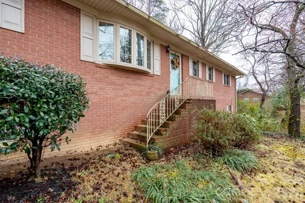 $277,500 | 2808 Murdock Lane, Albemarle, NC 28001