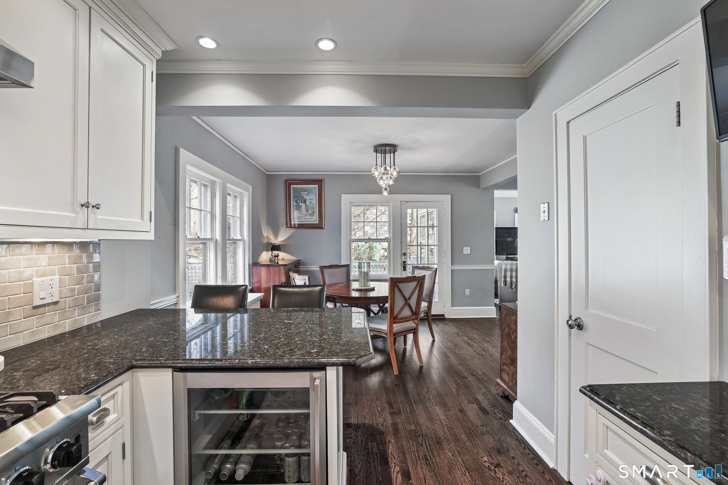 401 Jelliff Mill Road New Canaan, CT 06840 - Photo 13 of 28