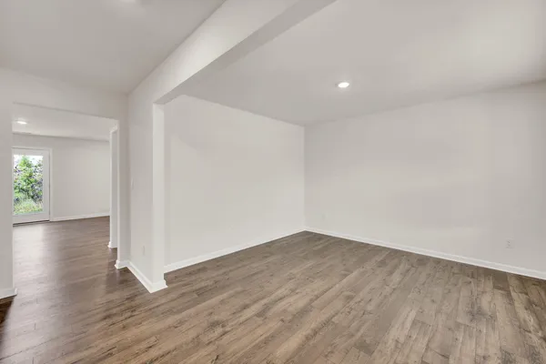 $323,415 | 144 English Oak Lane, Athens, TN 37303