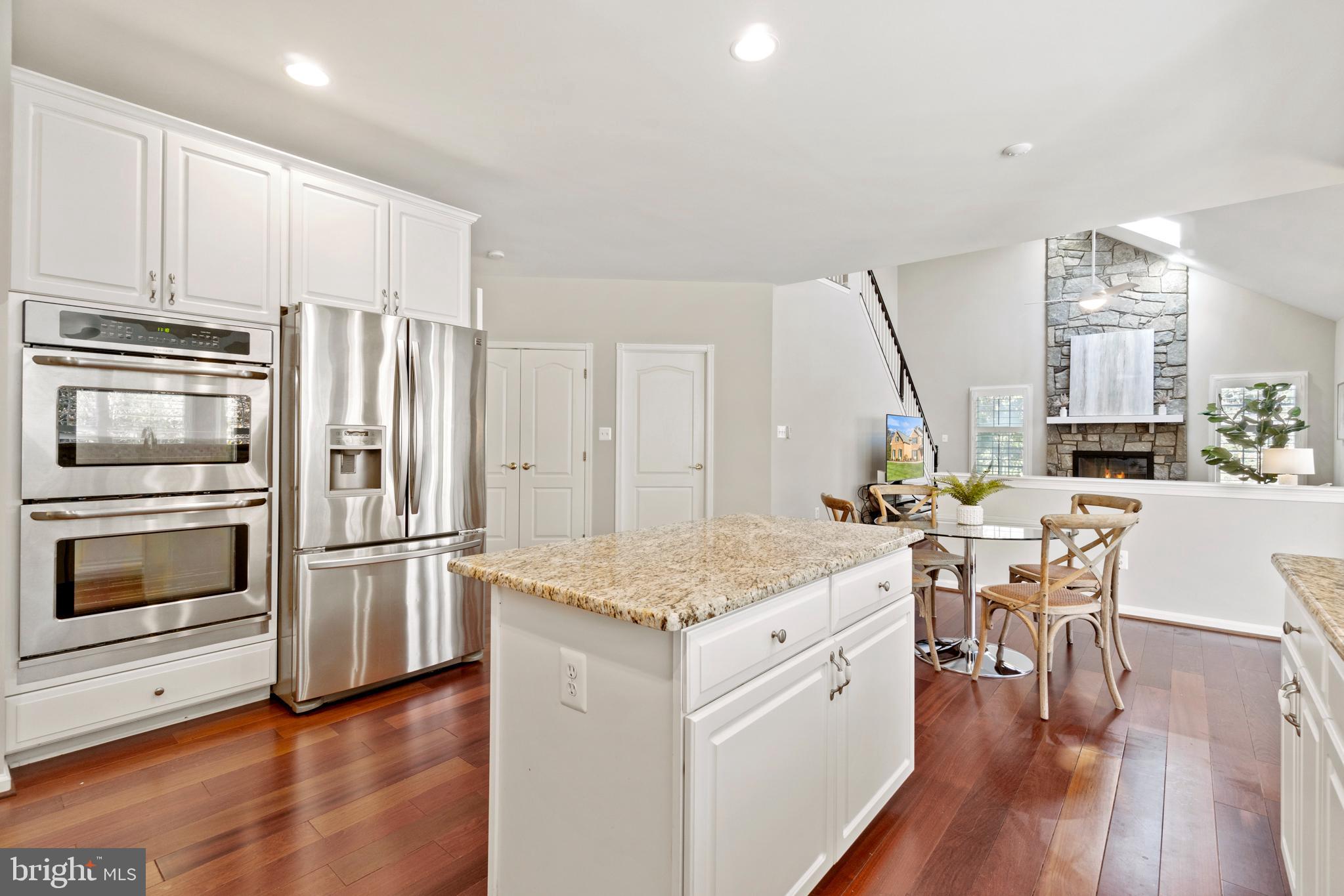 1286 Gatesmeadow Way Reston, VA 20194 - Photo 14 of 56 Kitchen Island