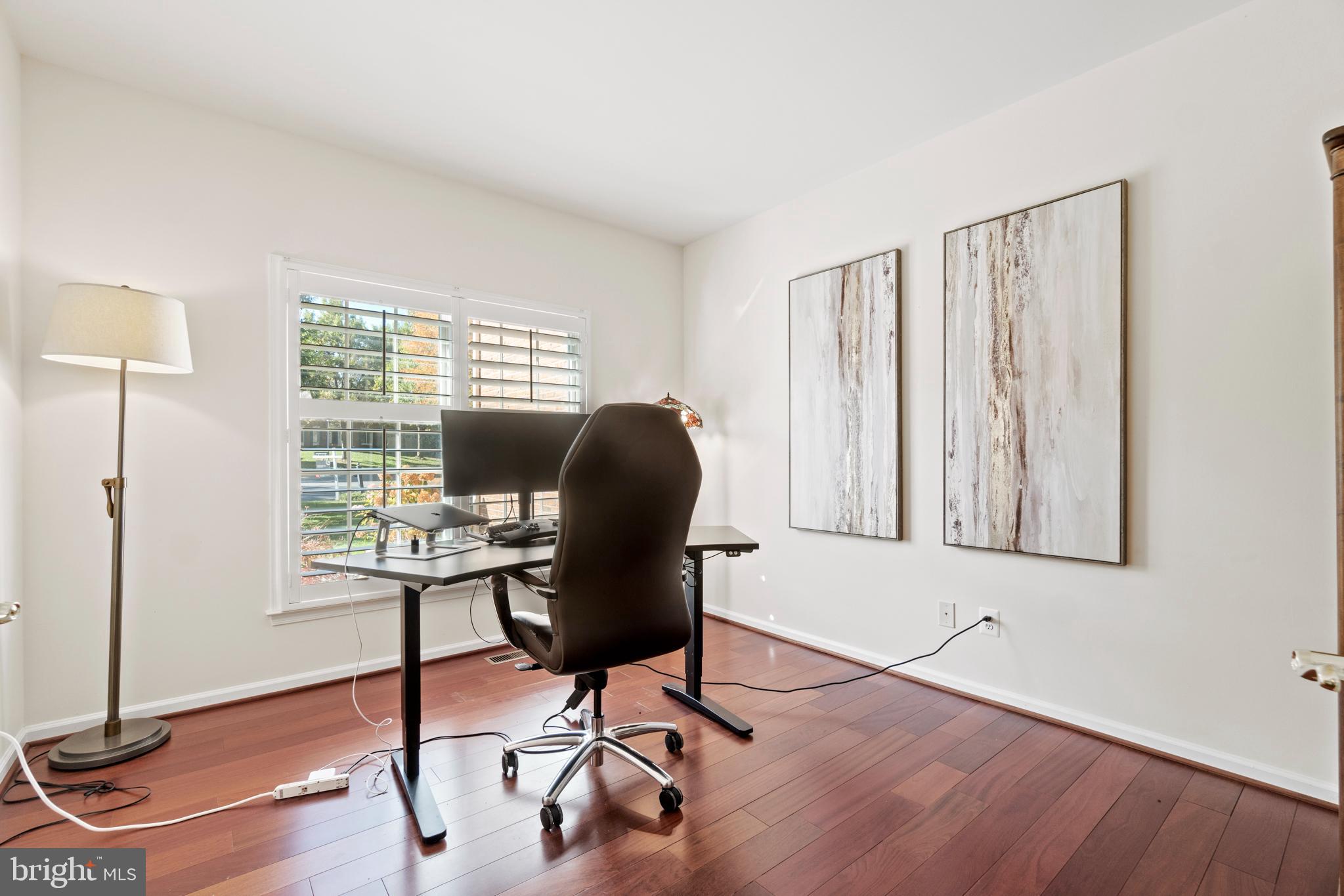 1286 Gatesmeadow Way Reston, VA 20194 - Photo 15 of 56 Main Level Study