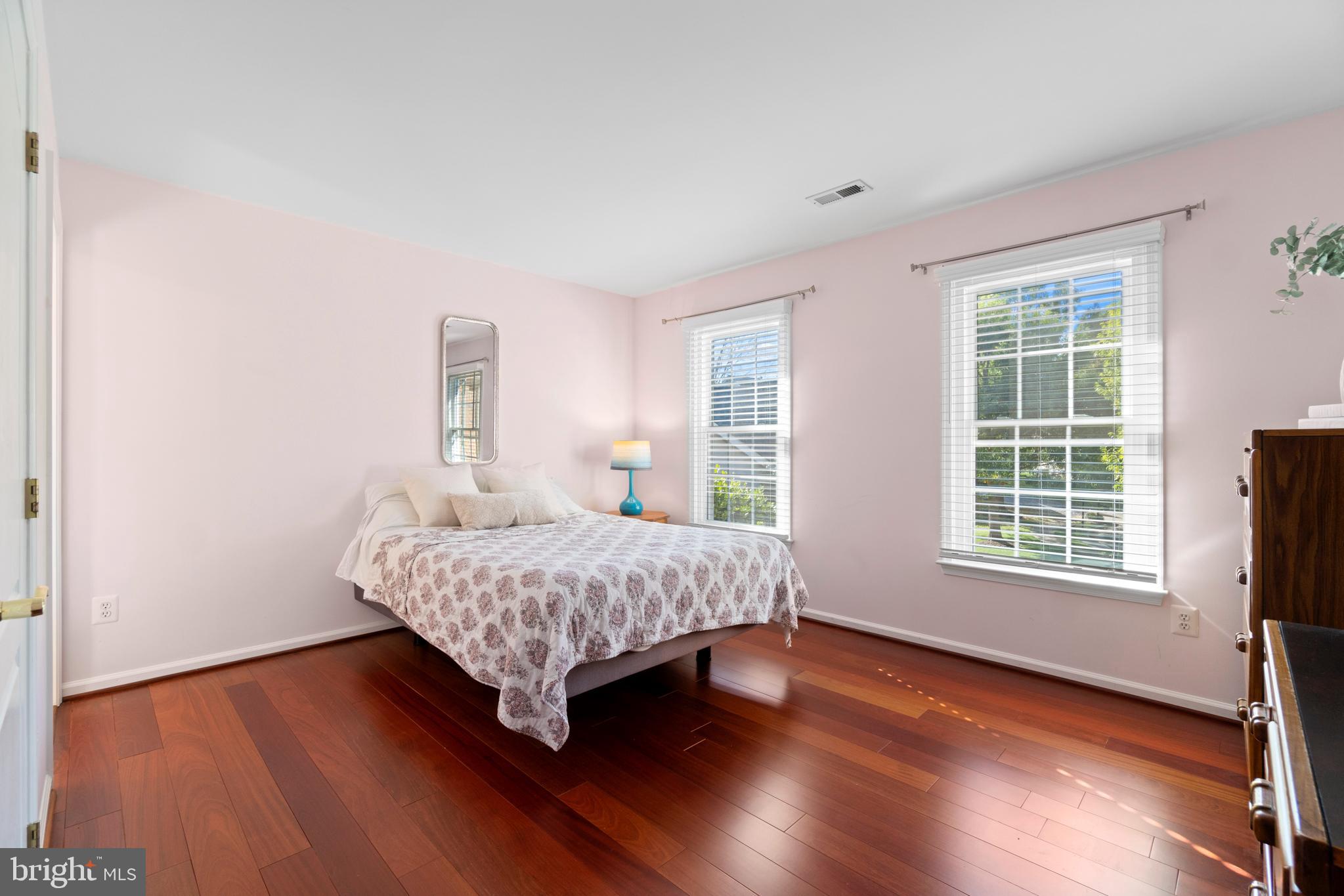 1286 Gatesmeadow Way Reston, VA 20194 - Photo 25 of 56 Bedroom #4 is Ensuite