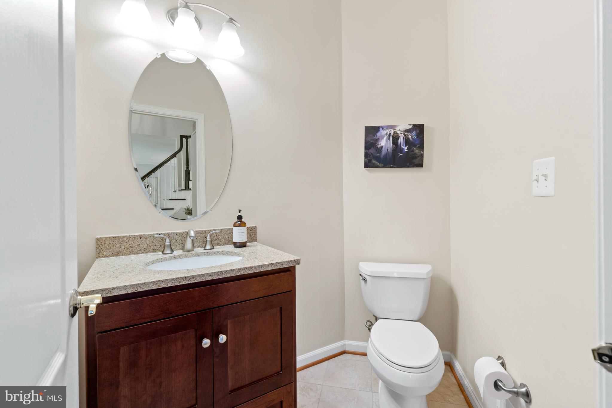 1286 Gatesmeadow Way Reston, VA 20194 - Photo 35 of 56 Main Level Powder Room