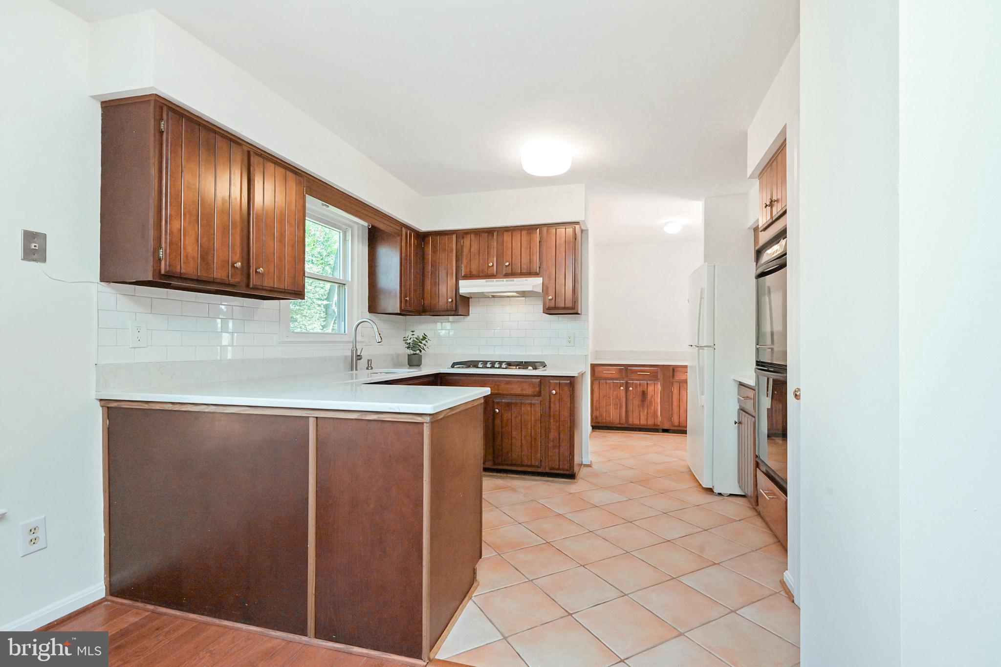 9212 Lake Braddock Drive Burke, VA 22015 - Photo 16 of 49