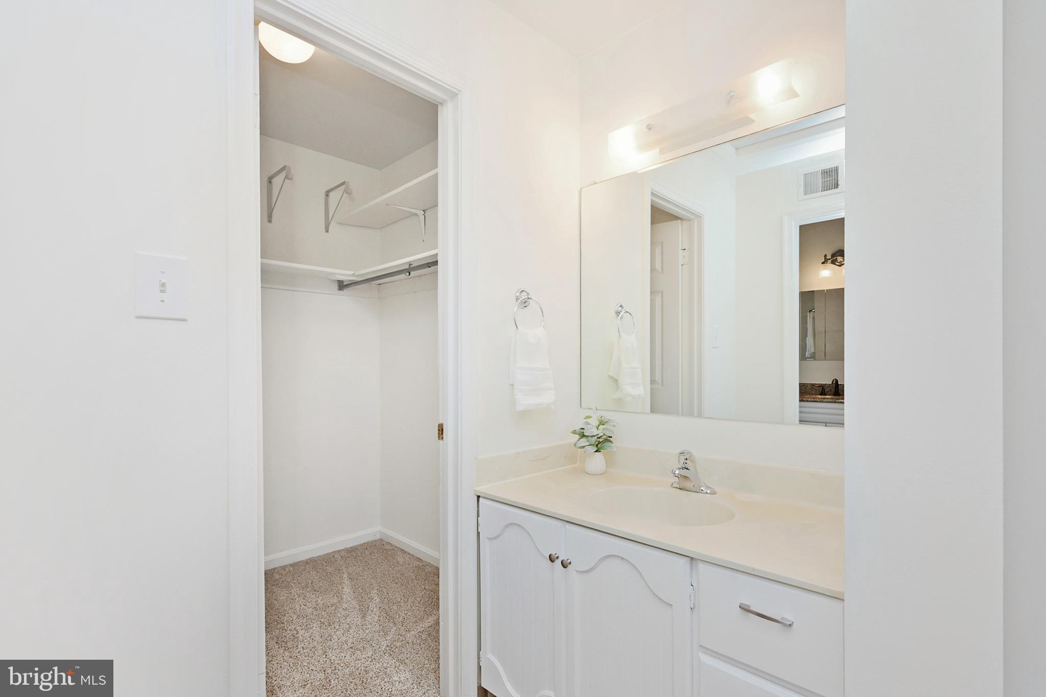 9212 Lake Braddock Drive Burke, VA 22015 - Photo 27 of 49