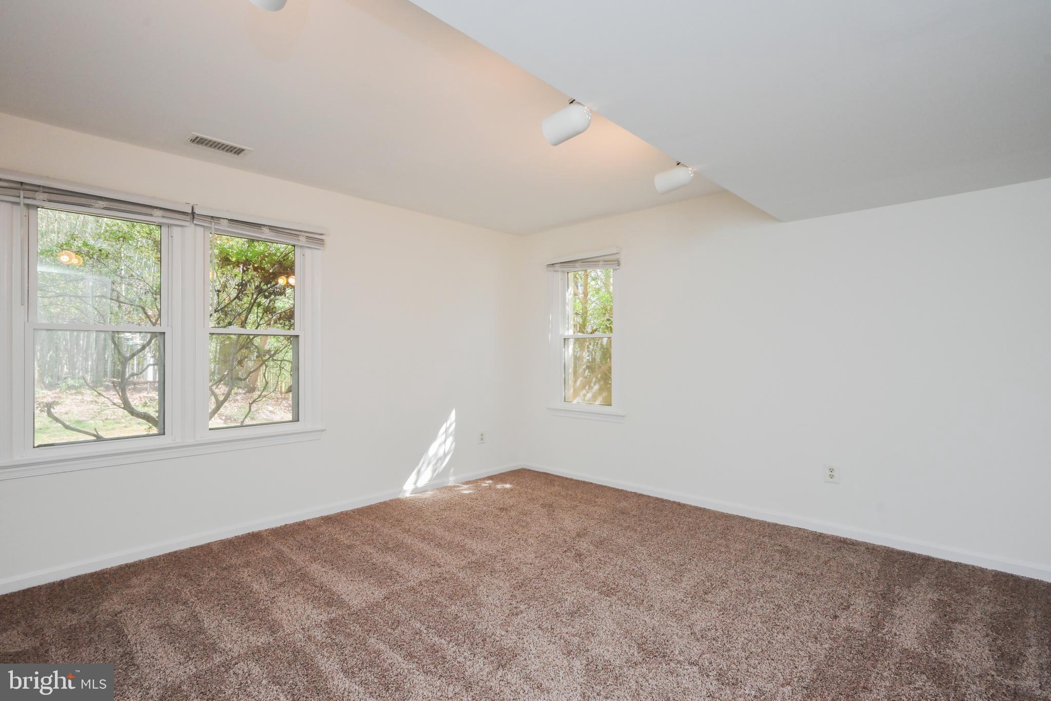 9212 Lake Braddock Drive Burke, VA 22015 - Photo 33 of 49