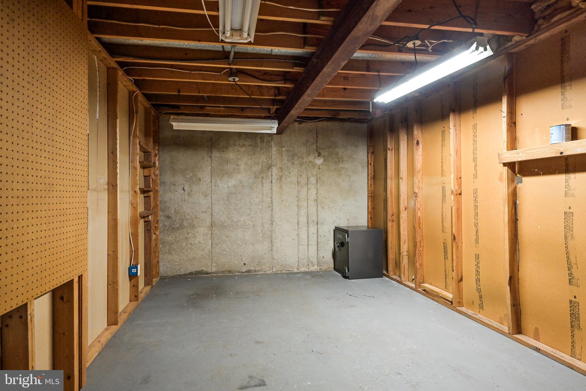 9212 Lake Braddock Drive Burke, VA 22015 - Photo 47 of 49 Storage
