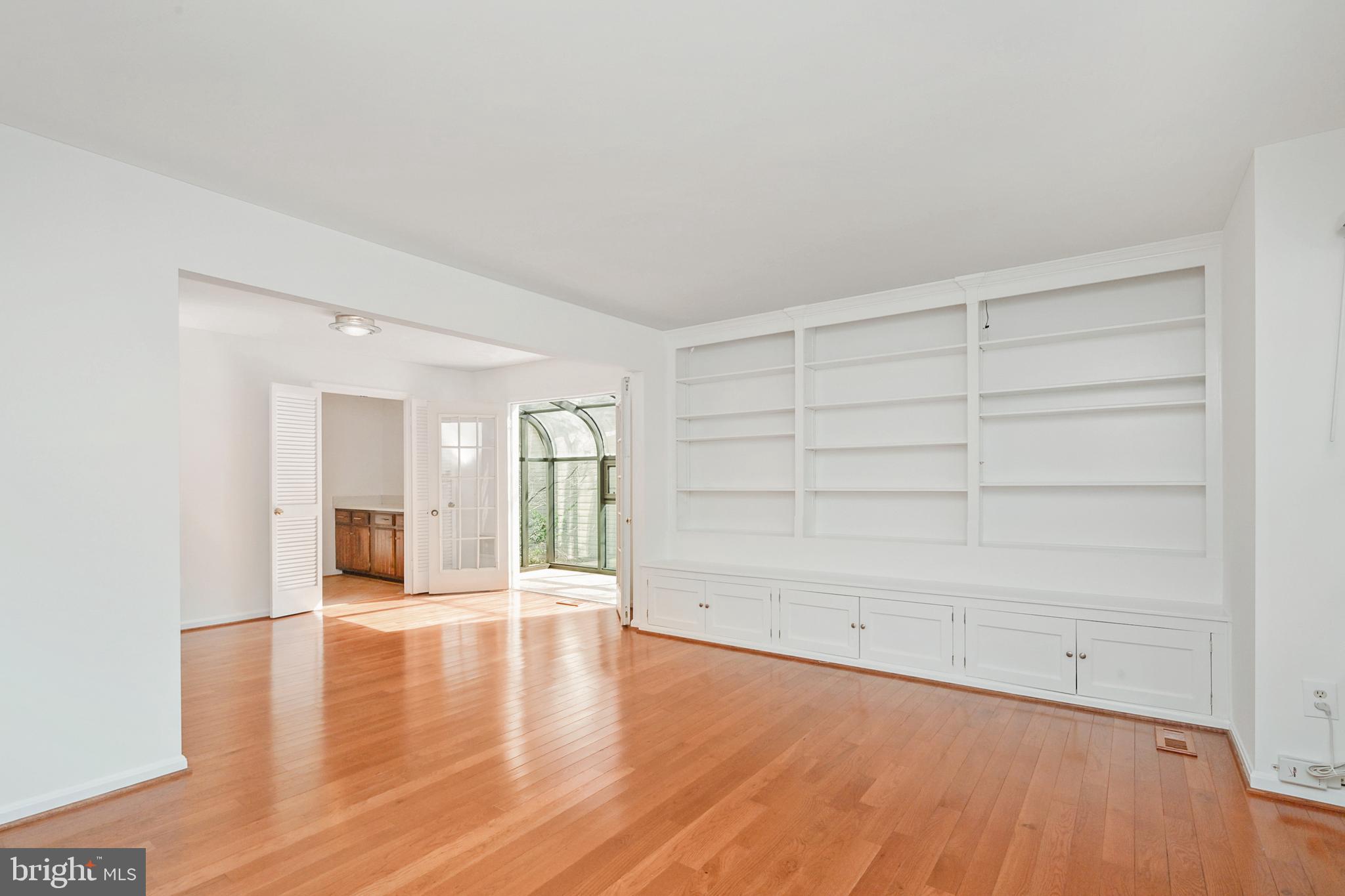 9212 Lake Braddock Drive Burke, VA 22015 - Photo 7 of 49