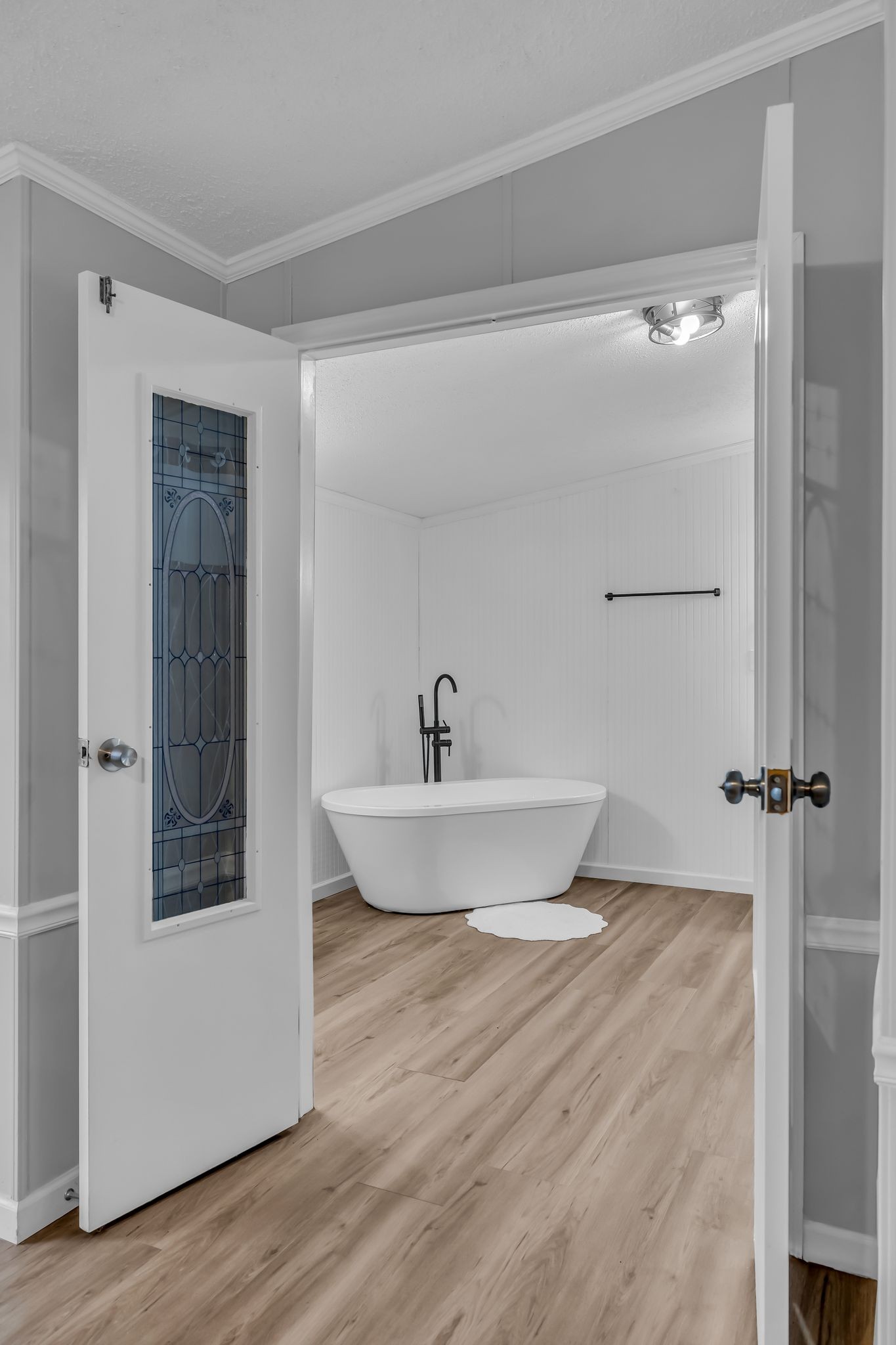 830 Calls Road Estill Springs, TN 37330 - Photo 16 of 35 a view of a walk in closet