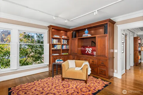 $5,000,000 | 2218 East Prospect Street, Seattle, WA 98112