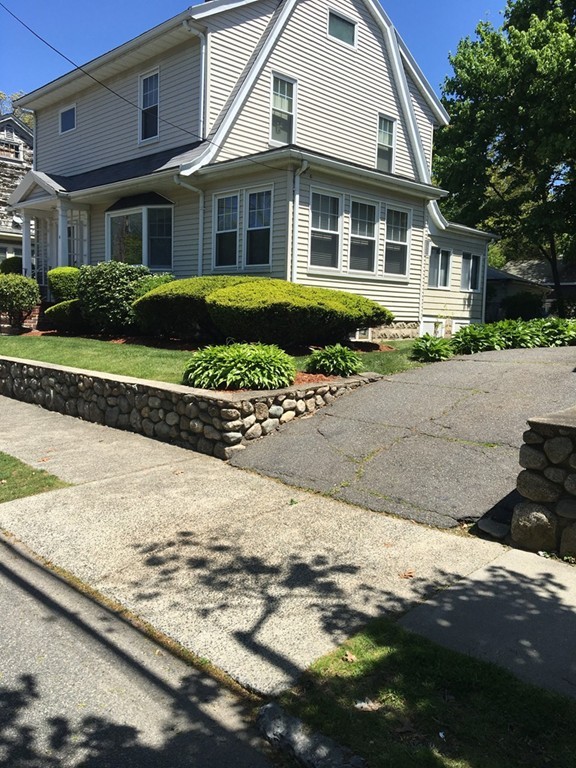 73 Victory Road Lynn, MA 01902 - Photo 4 of 28 Gallery Image 4