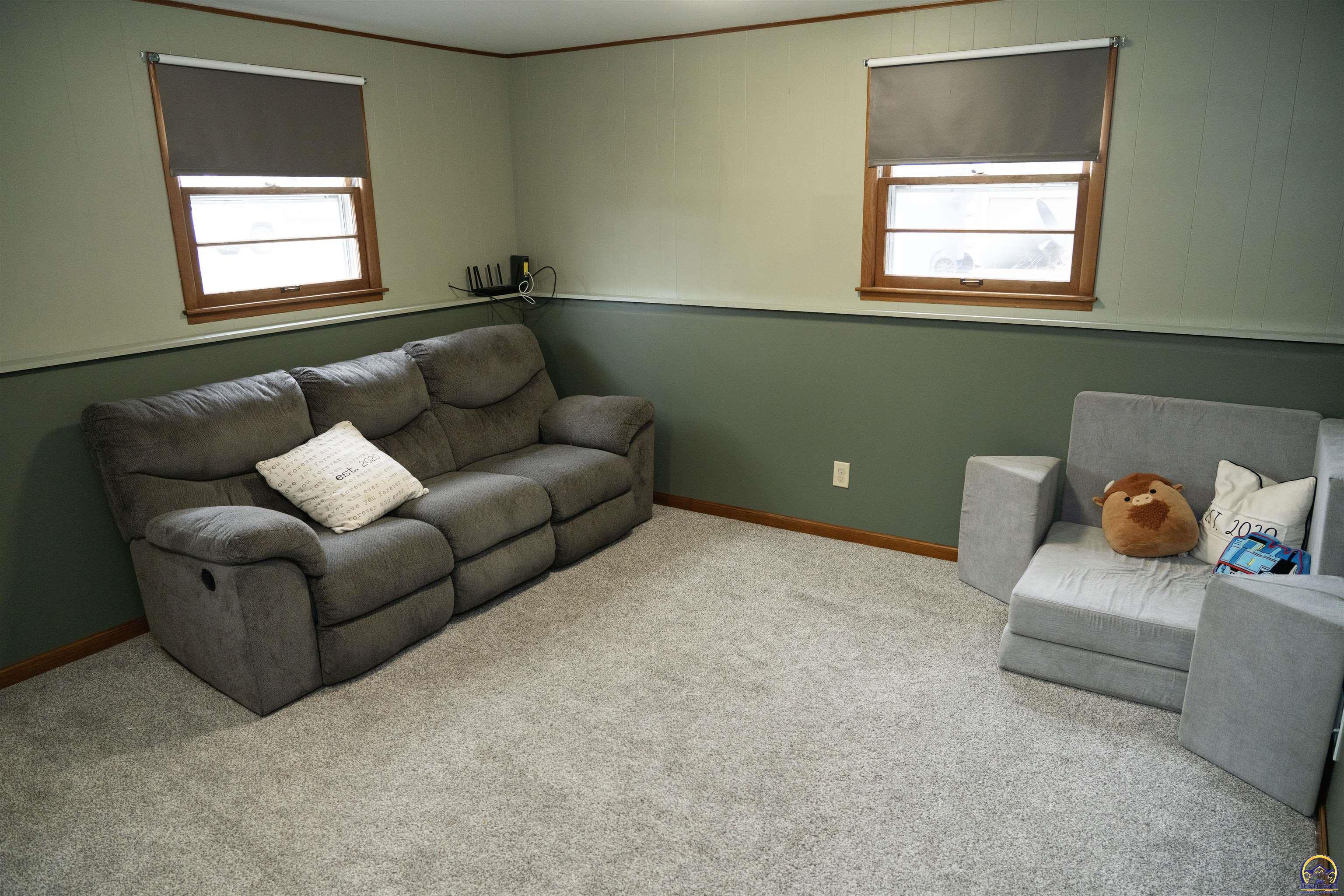 5200 Southwest 31st Street Topeka, KS 66614 - Photo 34 of 48