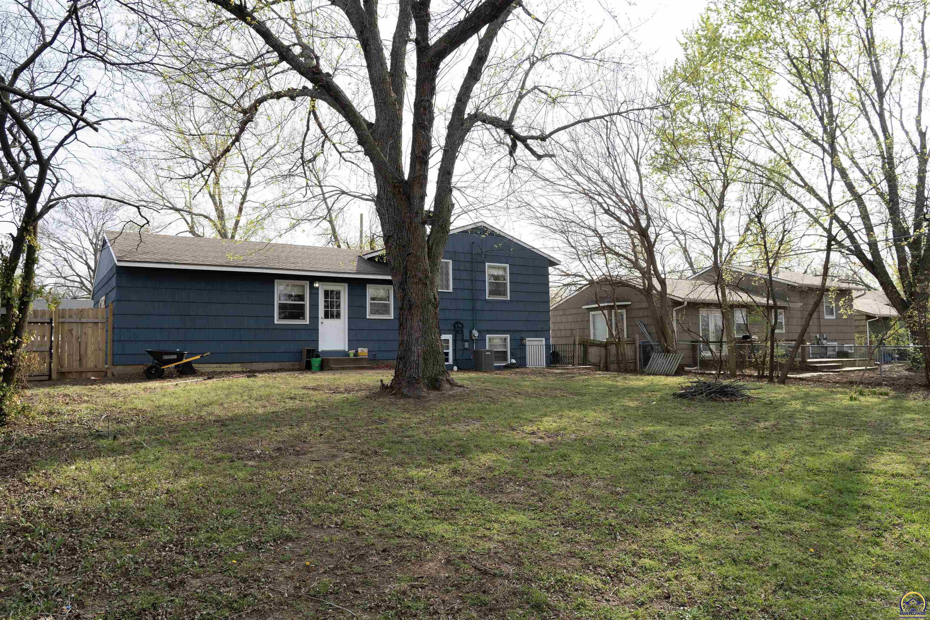 5200 Southwest 31st Street Topeka, KS 66614 - Photo 44 of 48