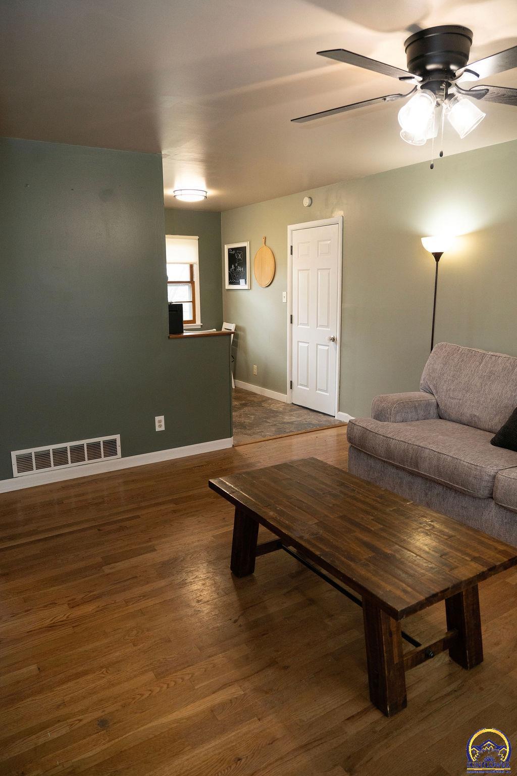 5200 Southwest 31st Street Topeka, KS 66614 - Photo 8 of 48