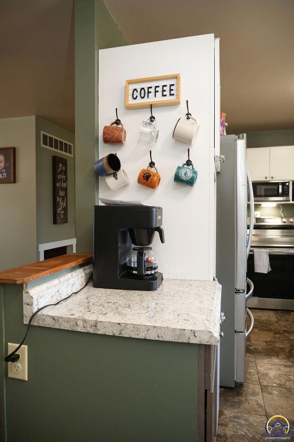 5200 Southwest 31st Street Topeka, KS 66614 - Photo 10 of 48