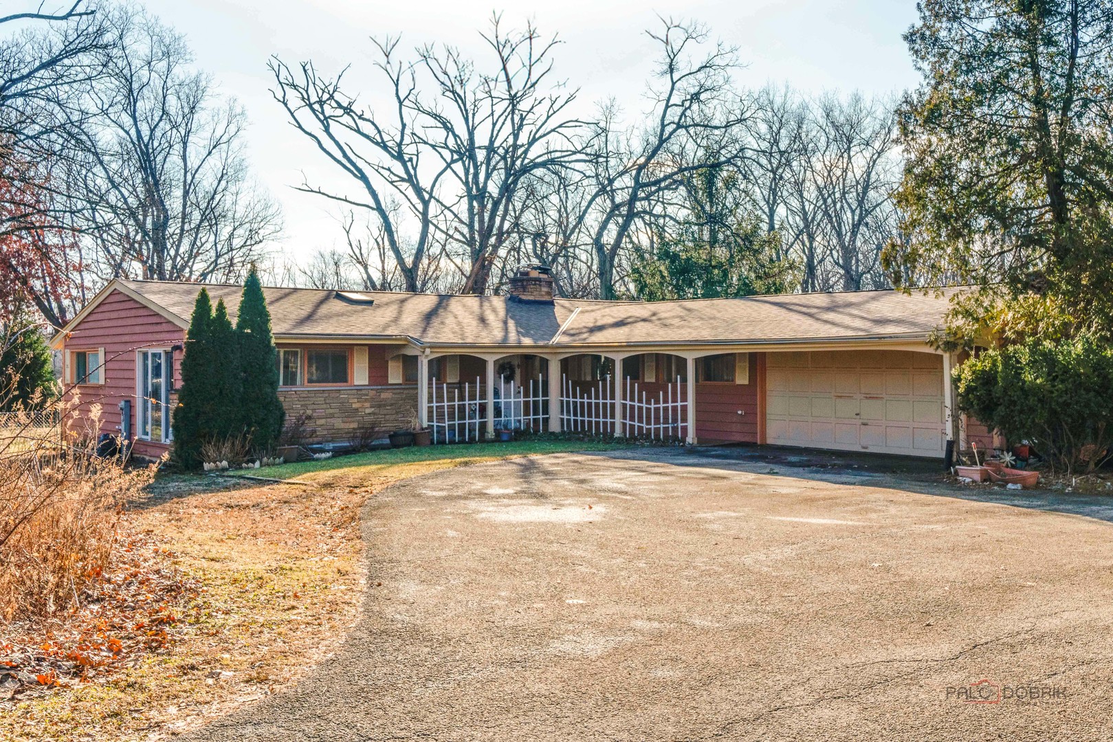 1161 Oak Spring Lane Libertyville, IL 60048 - Photo 1 of 30 a front view of a house with a yard