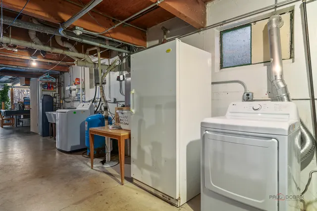 $599,000 | 1161 Oak Spring Lane, Libertyville, IL 60048