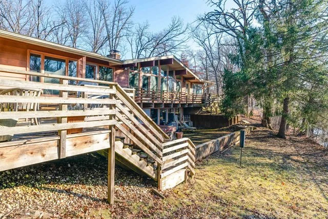 $599,000 | 1161 Oak Spring Lane, Libertyville, IL 60048