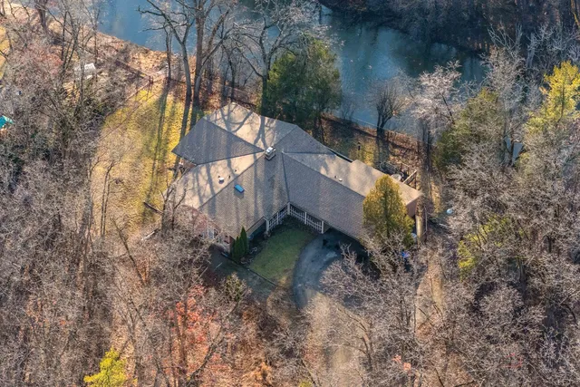 $599,000 | 1161 Oak Spring Lane, Libertyville, IL 60048