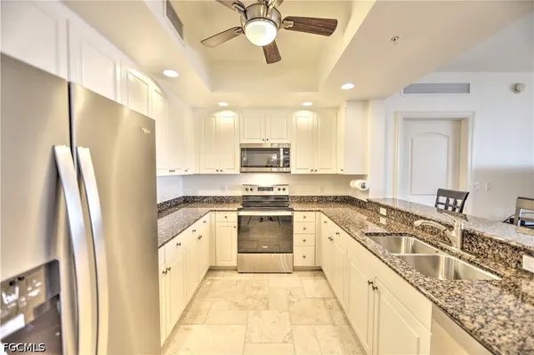 $3,000 | 2090 West First Street, Unit 1009, Fort Myers, FL 33901