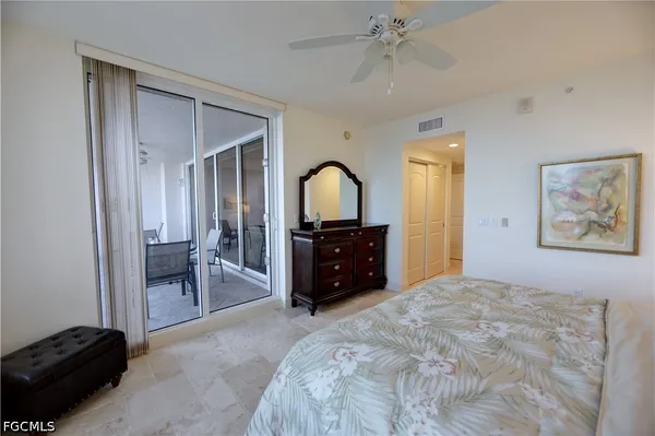 $3,000 | 2090 West First Street, Unit 1009, Fort Myers, FL 33901