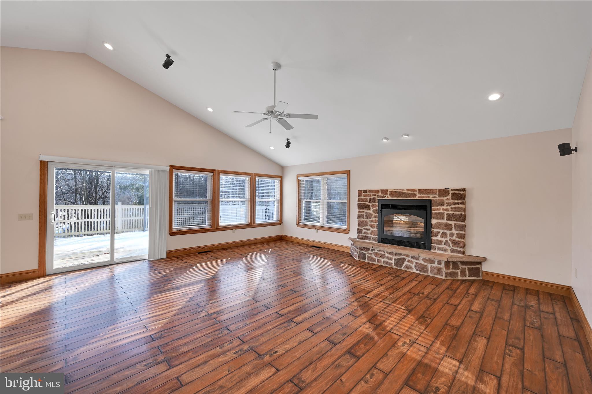 381 Michters Road Newmanstown, PA 17073 - Photo 7 of 51 Living Area