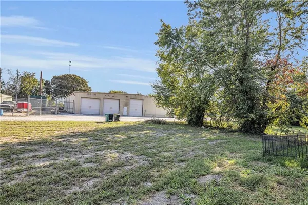 $250,000 | 711 Pacific Avenue, Osawatomie, KS 66064