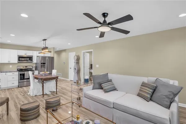 $250,000 | 711 Pacific Avenue, Osawatomie, KS 66064