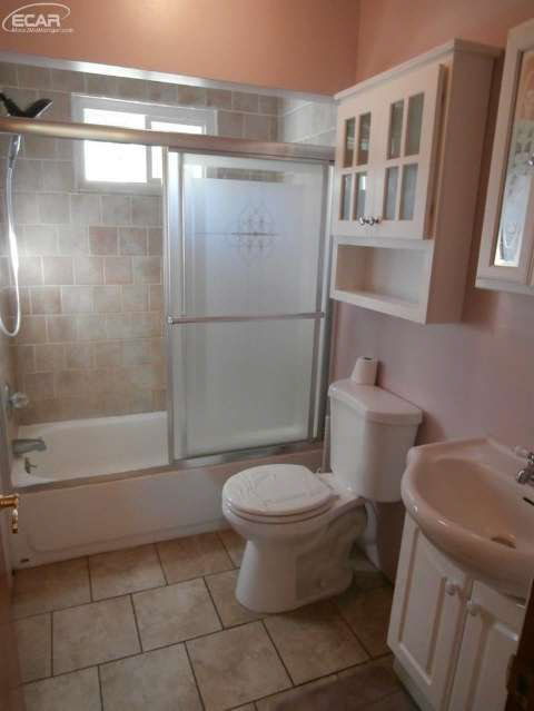 5900 Hibbard Road Corunna, MI 48817 - Photo 14 of 20 20448867-13.JPG