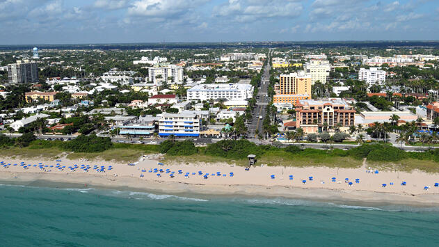 508 Monaco Way Delray Beach, FL 33446 - Photo 36 of 36 a city view with a lake view