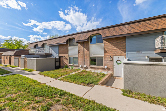 1407 Arthur Drive Provo, UT 84601 - Photo 2 of 23