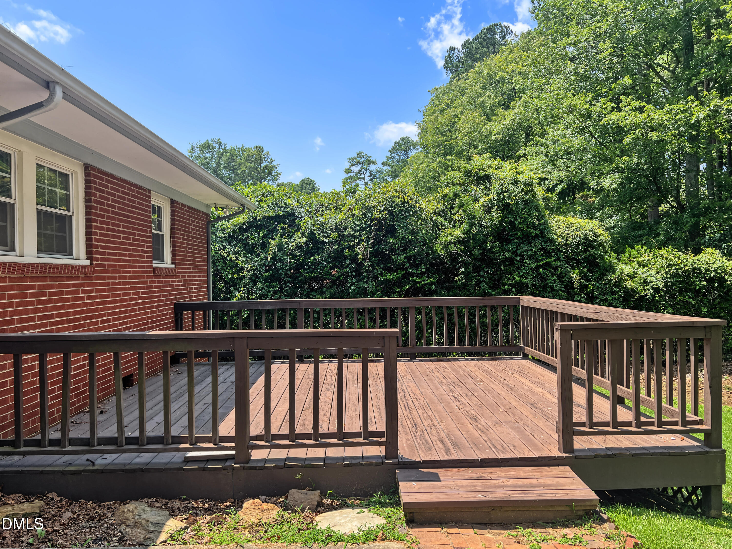 6909 Justice Drive Raleigh, NC 27615 - Photo 18 of 23 IMG_5044