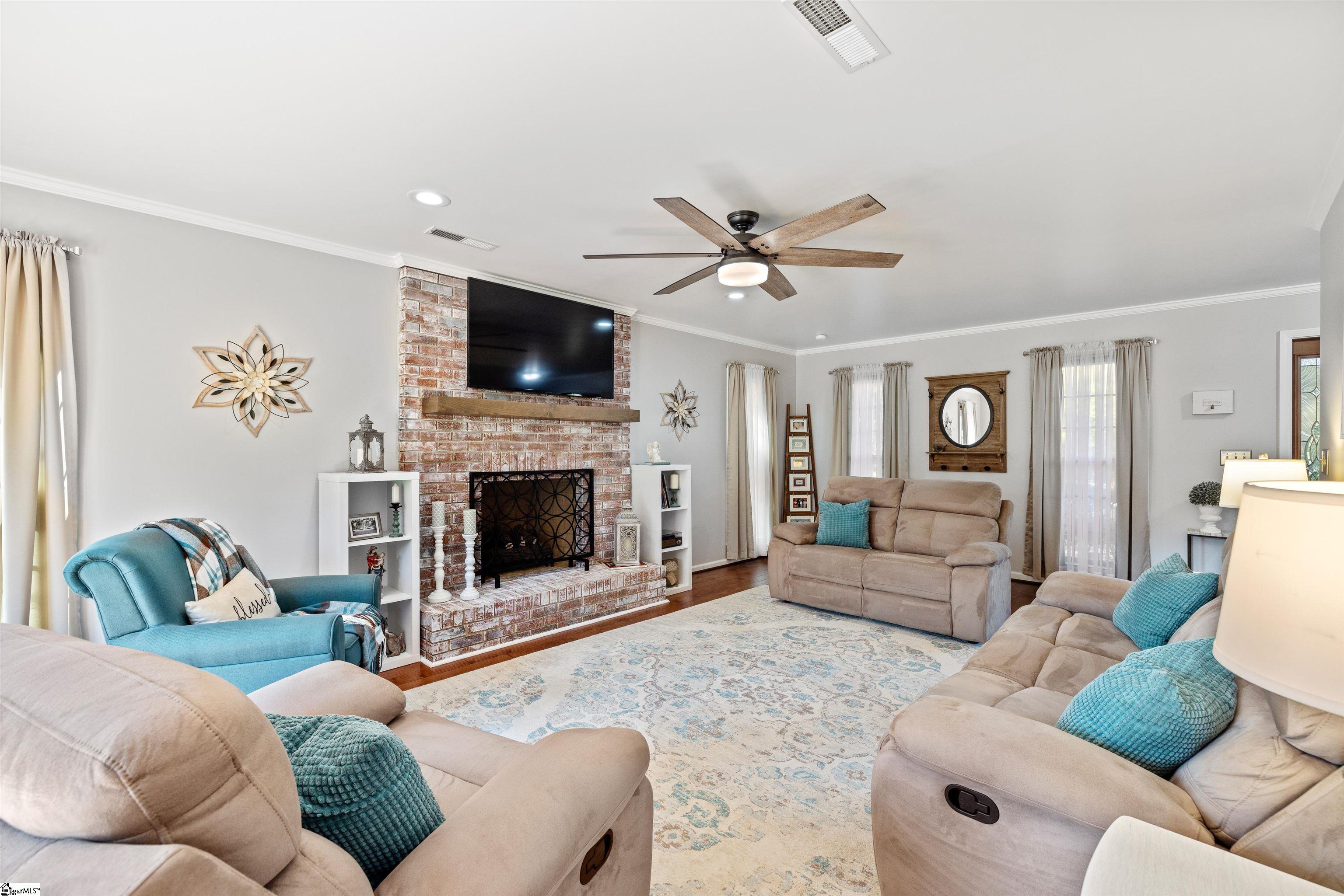 230 Longleaf Road Spartanburg, SC 29301 - Photo 6 of 36 Gallery Image 6