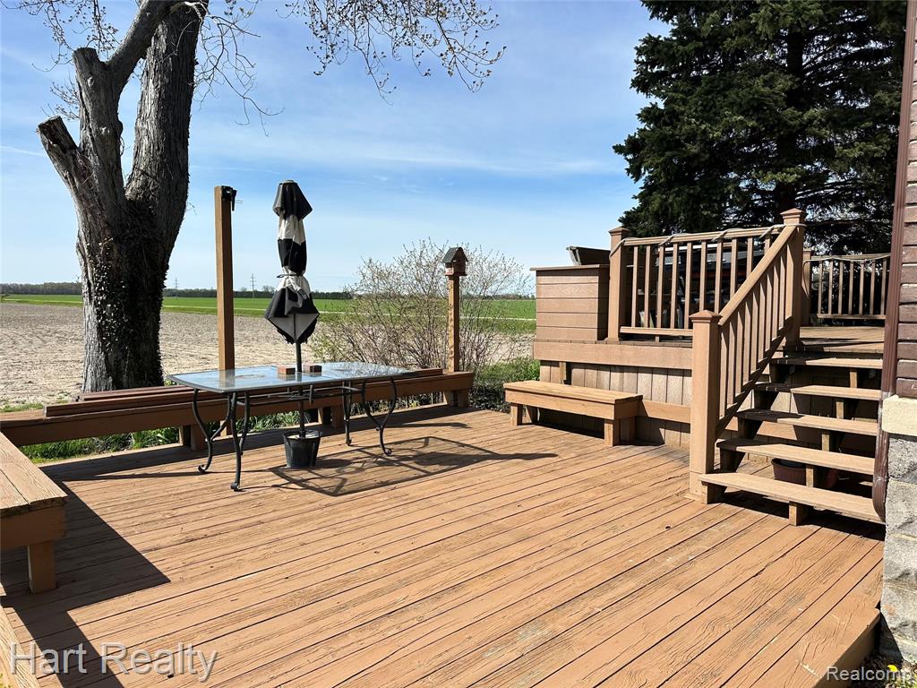 1083 South Van Buren Road Reese, MI 48757 - Photo 4 of 33