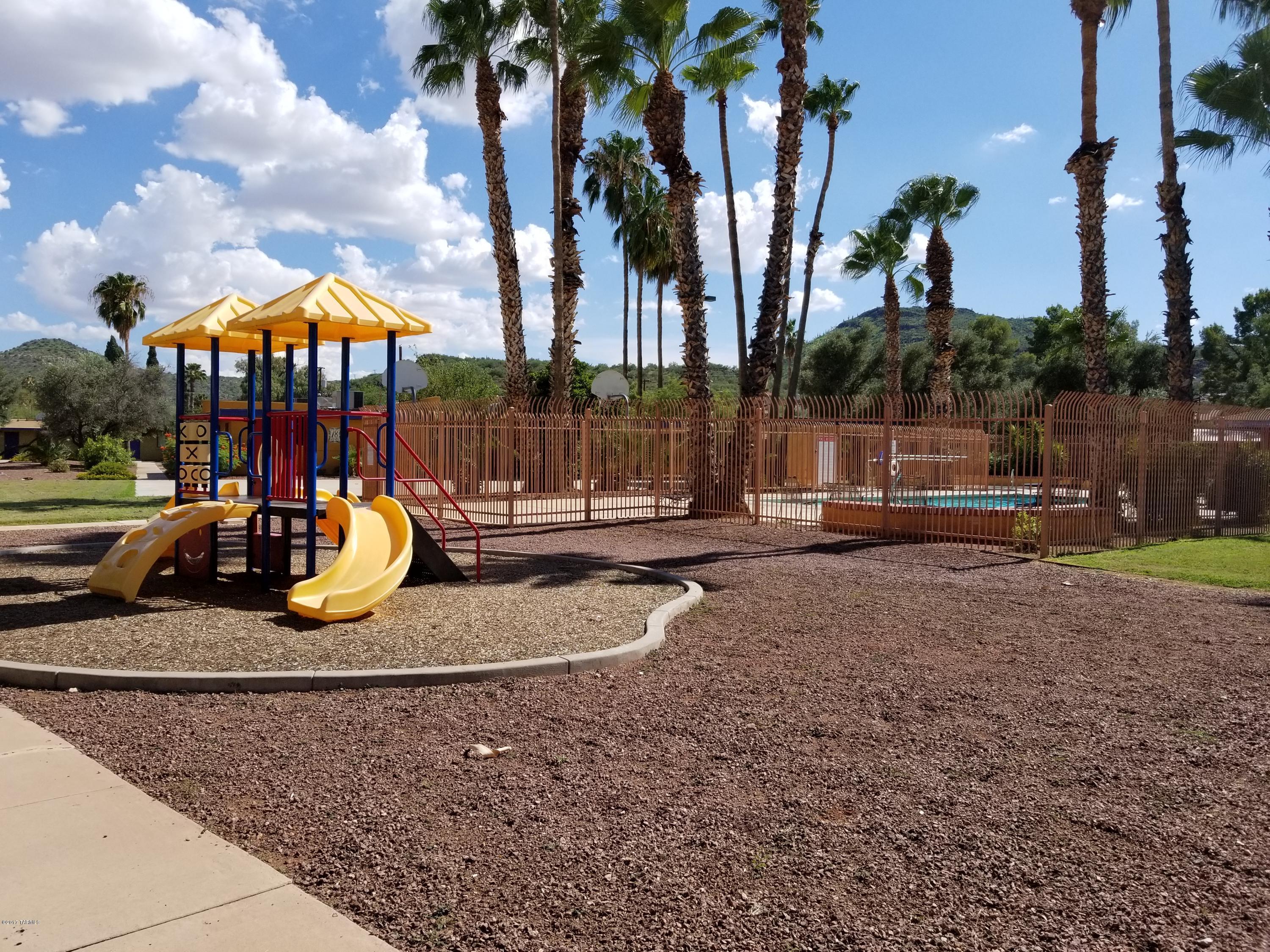 350 North Silverbell Road, Unit 147 Tucson, AZ 85745 - Photo 15 of 16