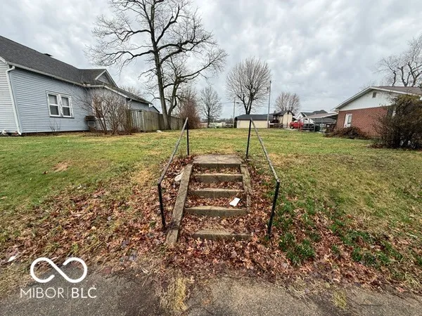 $18,500 | 323 East Kruzan Street, Brazil, IN 47834