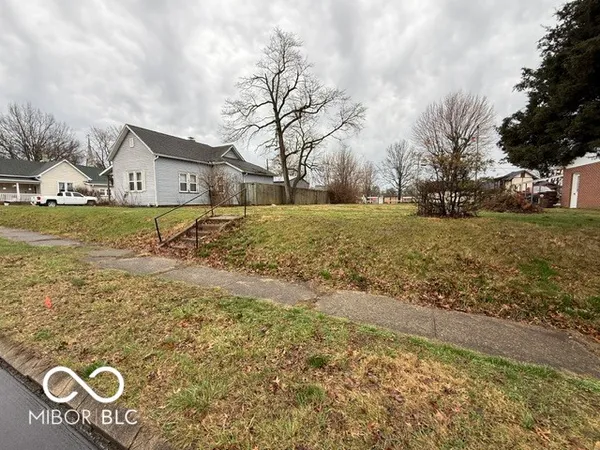 $18,500 | 323 East Kruzan Street, Brazil, IN 47834