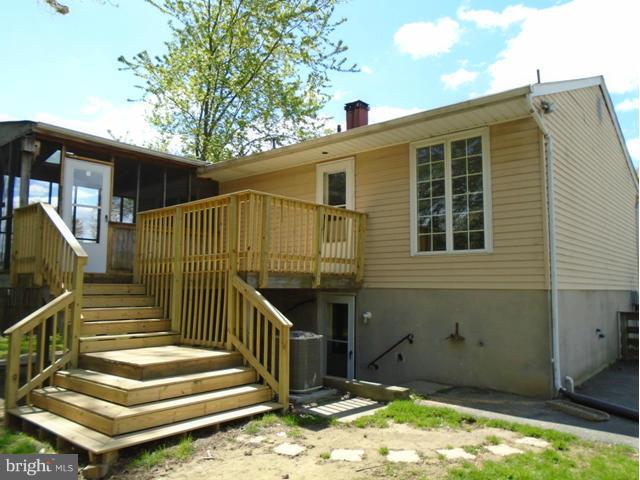 327 Sassafras Road Baltimore, MD 21221 - Photo 28 of 30 Exterior (Rear)