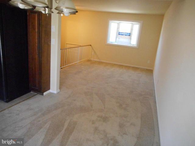 327 Sassafras Road Baltimore, MD 21221 - Photo 8 of 30 Dining Room