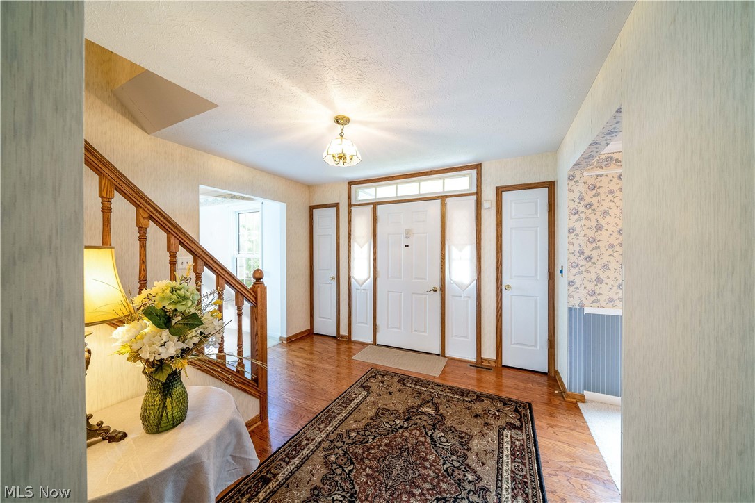 4772 Young Road Stow, OH 44224 - Photo 4 of 29 Gallery Image 4