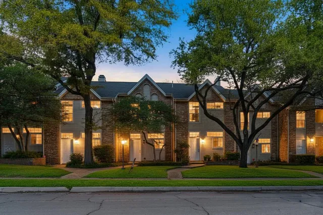 a view of a basketball court