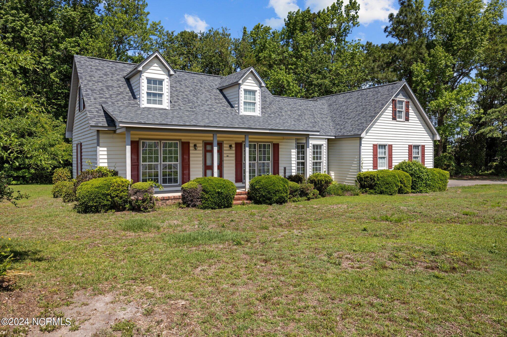 734 Jesse T Bryan Road Kinston, NC 28504 - Photo 46 of 49 2-web-or-mls-470A6342