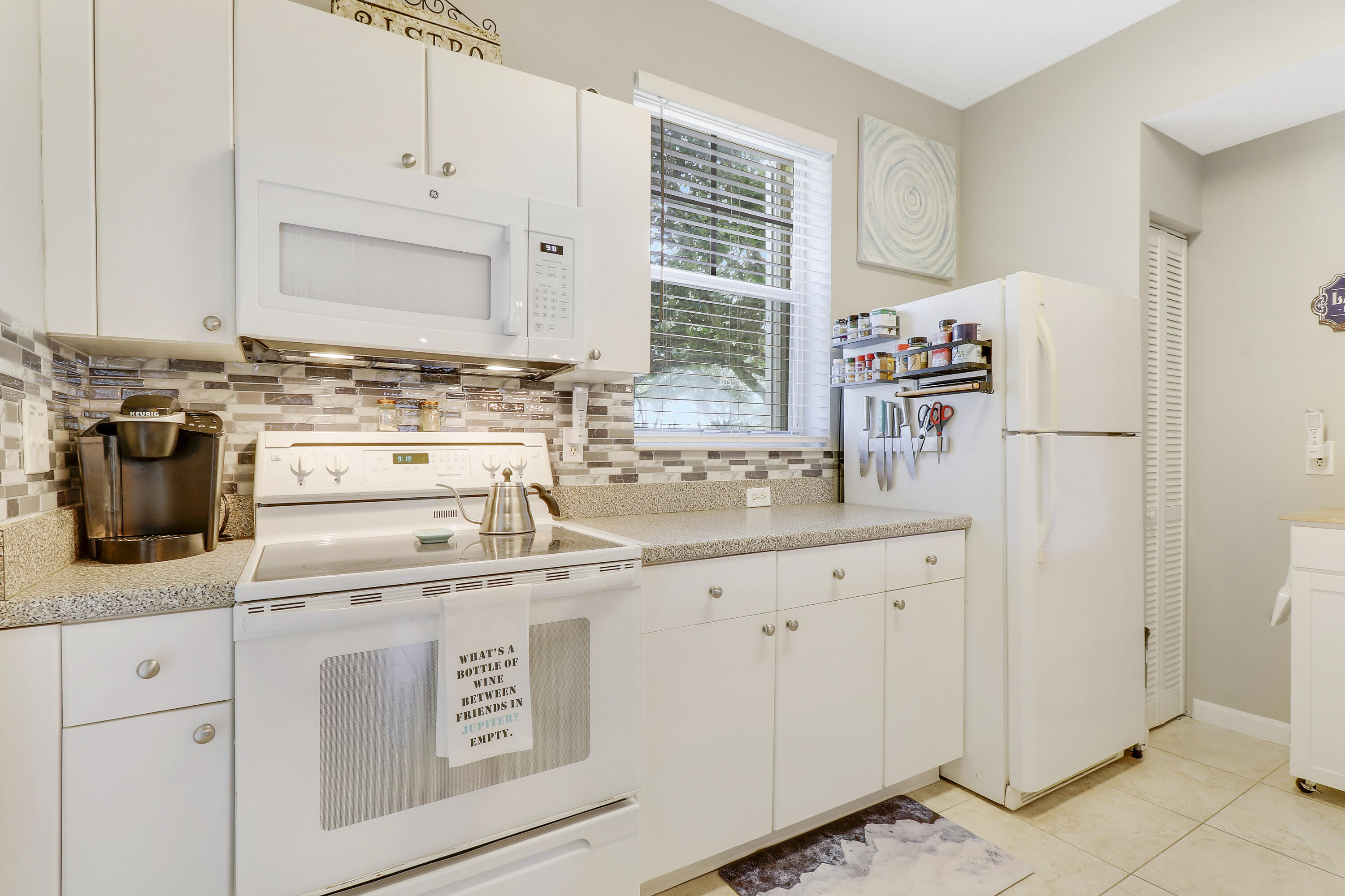 1116 University Boulevard, Unit 14 Jupiter, FL 33458 - Photo 13 of 22 House-21