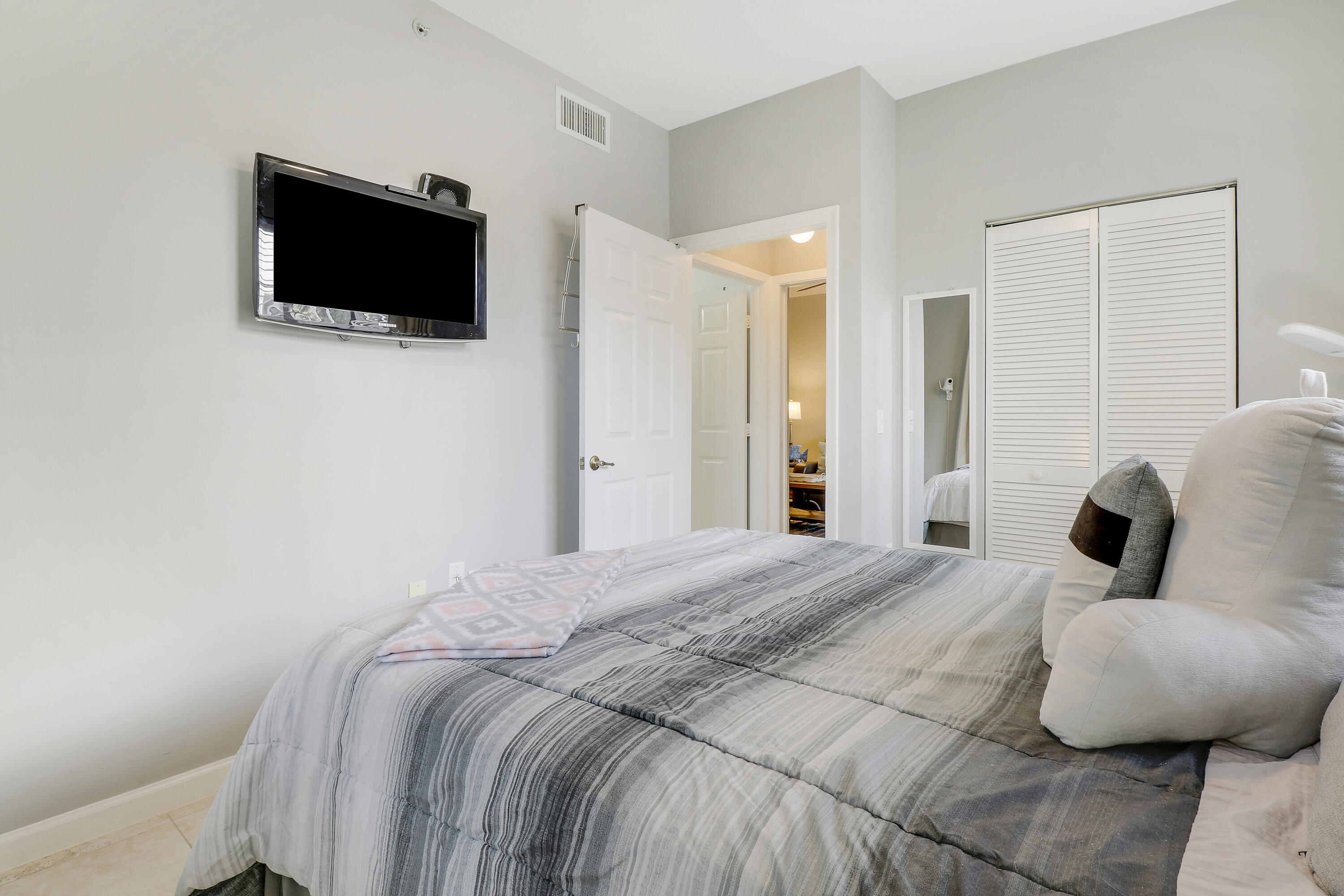 1116 University Boulevard, Unit 14 Jupiter, FL 33458 - Photo 18 of 22 House-3