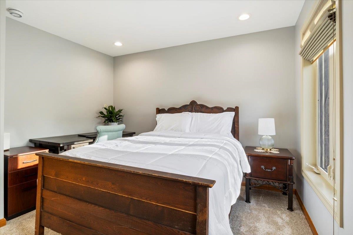 12 Cardinal Circle Derry, NH 03038 - Photo 18 of 42