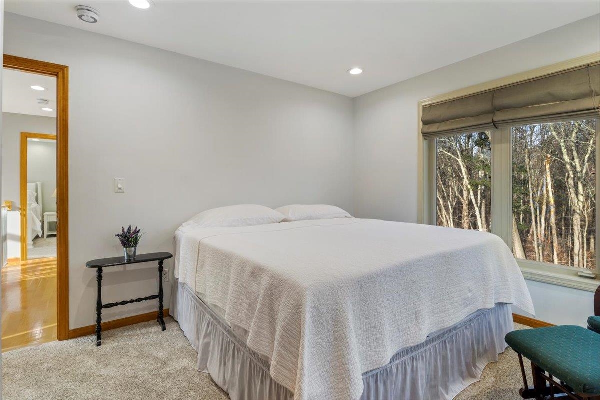 12 Cardinal Circle Derry, NH 03038 - Photo 23 of 42